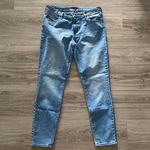 Light Wash Super Skinny Jeans
